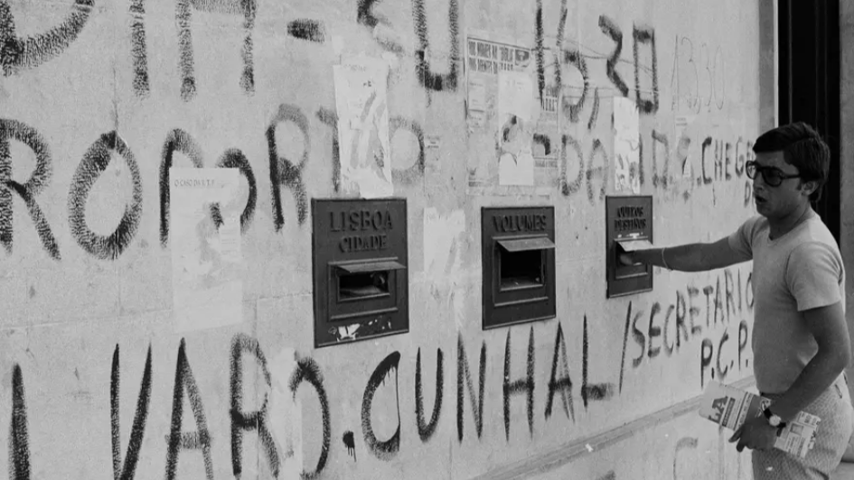 Correspondence(s): Uses of Letters in the 19th and 20th Centuries